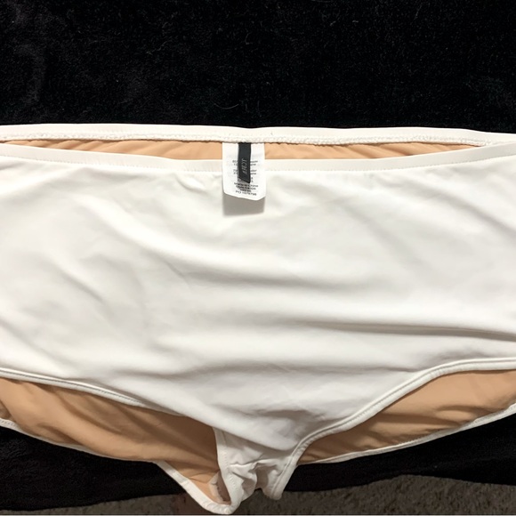 NWOT J Crew swimsuit bottom - Picture 2 of 4